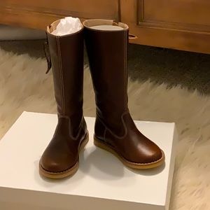 Petite Marcheurs zip up,tall,Brown Leather boots, never worn